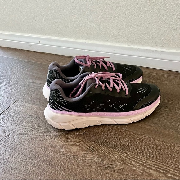 Black and Pink Athletic Sneakers size 10 - Picture 11 of 12